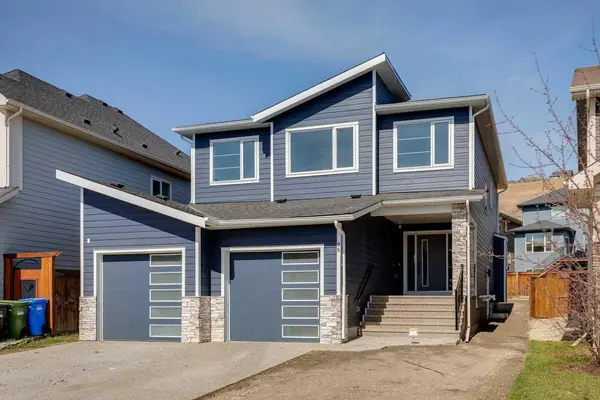 96 Cranbrook WAY SE, Calgary, AB T3M 2C3