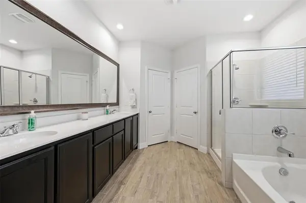813 Comal Drive, Mansfield, TX 76063