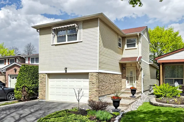 5 Madsen CRES, Markham, ON L3R 4P2