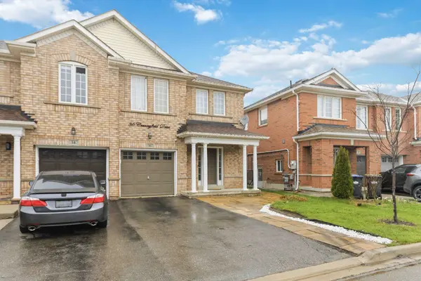 36 Crannyfield DR, Brampton, ON L7A 3X2
