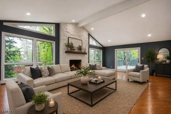179 Woodside Ave, Franklin Lakes Boro, NJ 07417