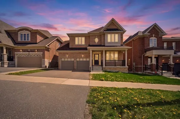 1033 Langford BLVD, Bradford West Gwillimbury, ON L3Z 4K9