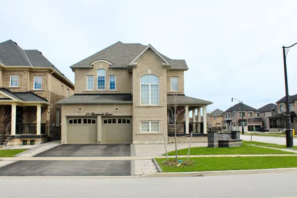 27 Brentwick DR, Brampton, ON L6X 5G1