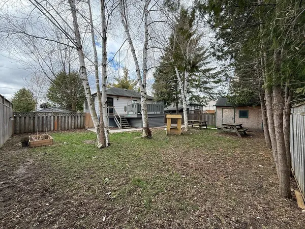 386 Irene DR, Georgina, ON L4P 3B2