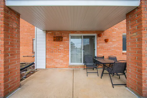 1096 Jalna BLVD #28, London South, ON N6E 3B8