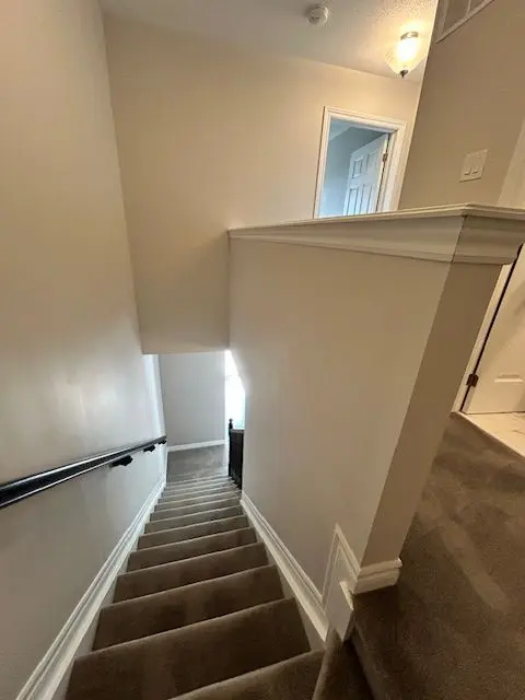 162 PICTOU CRES, Kanata, ON K2V 0R7