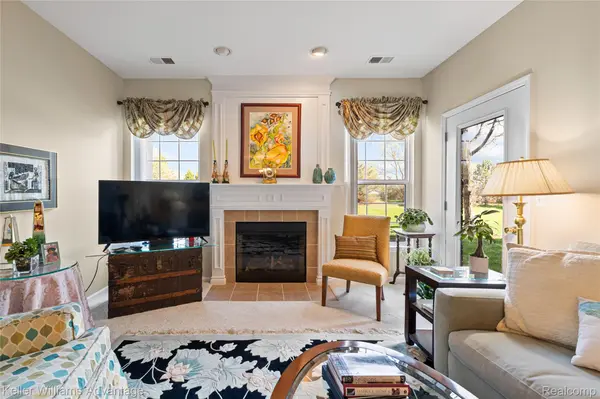2185 Leighton DR, Shelby Charter Township, MI 48317