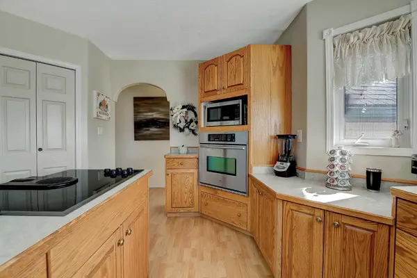 308 11th AVE, Beaverlodge, AB T0H 0C0