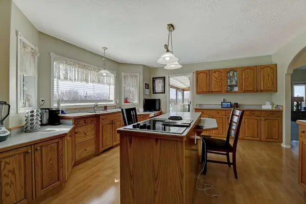 308 11th AVE, Beaverlodge, AB T0H 0C0