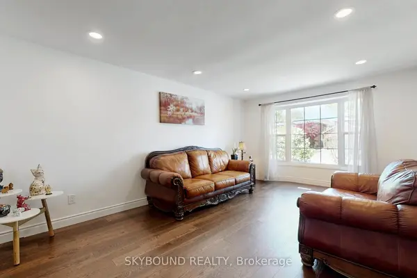 2088 Madden BLVD, Oakville, ON L6H 3L6