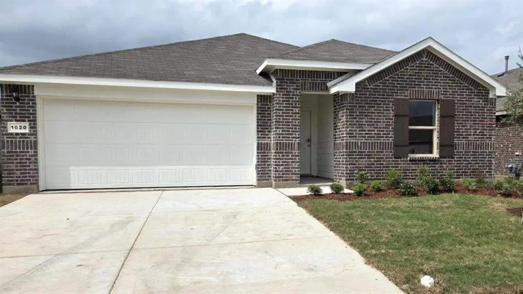 1020 FOXBURG Drive, Fort Worth, TX 76131