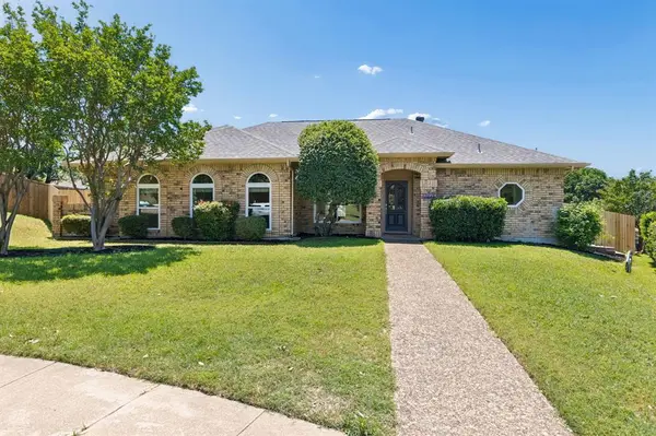 2804 Gainesborough Drive, Dallas, TX 75287