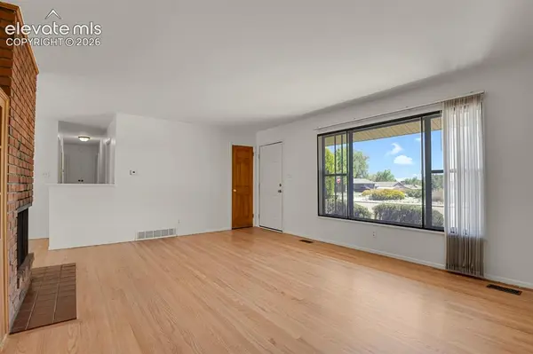 404 Esther DR, Colorado Springs, CO 80911