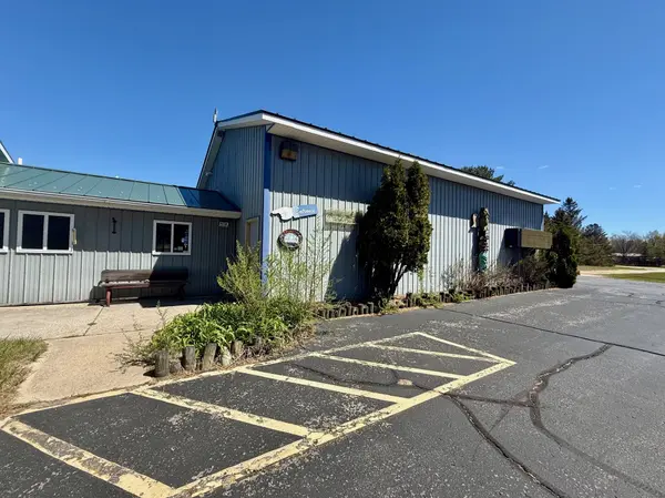 5555 E 13 Mile RD, Barton Twp, MI 49338