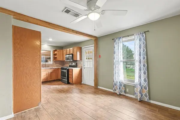 108 N Cherry Lane, Granbury, TX 76048
