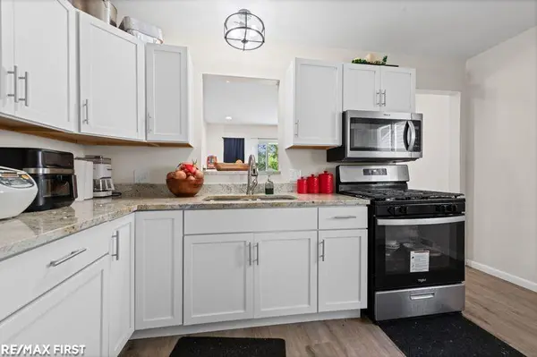26115 Barrington ST, Madison Heights, MI 48071