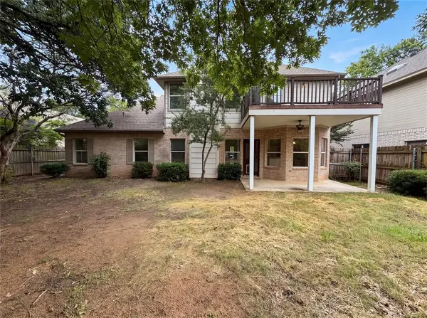 6218 Kingswood Drive, Arlington, TX 76001