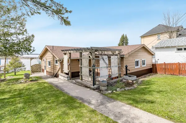 148 Hoyt AVE, Tay, ON L0K 2A0