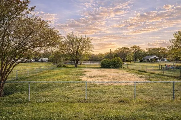 381 Cheyenne, Quitman, TX 75783