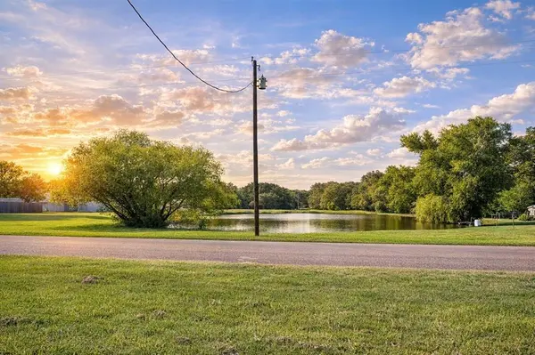 381 Cheyenne, Quitman, TX 75783
