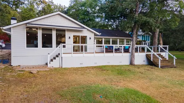 125 Rainbow Cove, Holly Lake Ranch, TX 75765