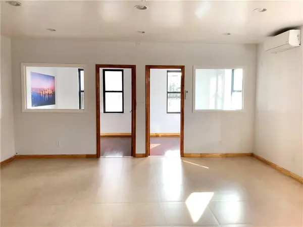 6923 18th AVE #2R, Brooklyn, NY 11204