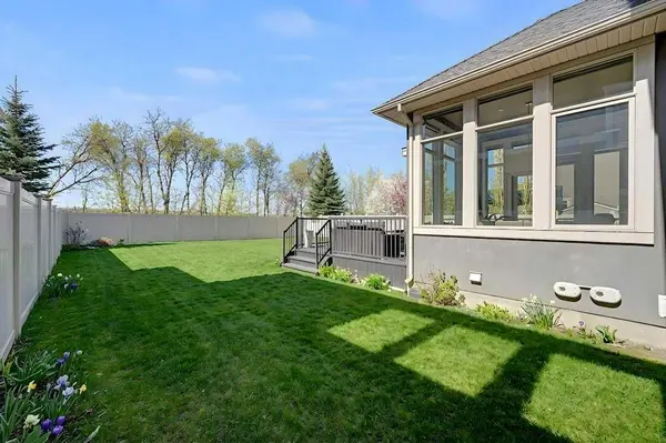 78 Aspen Cliff Close SW, Calgary, AB T3H 0L9