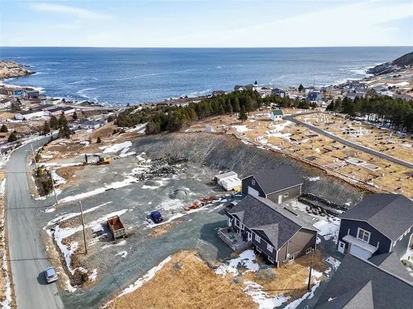 41 Butlers Road, Pouch Cove, NL A0A 3L0