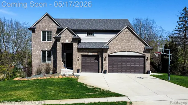 70376 Hillside CT, Bruce Township, MI 48065