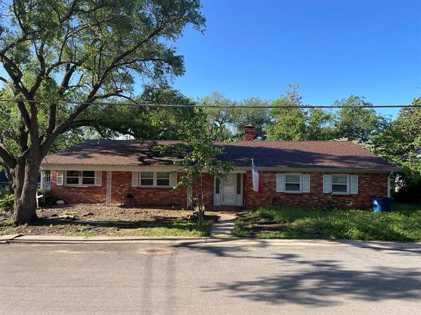 201 W Gilmer Street, Big Sandy, TX 75755