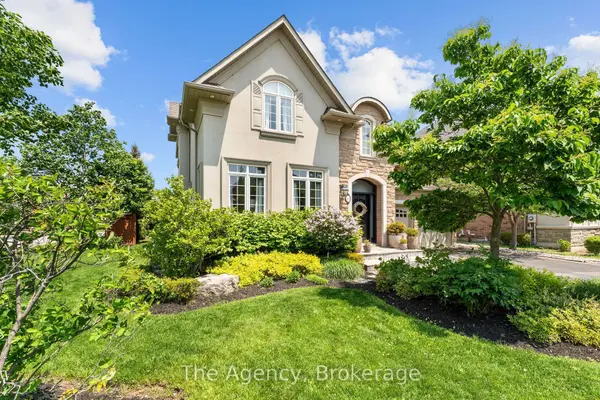 297 Fritillary ST, Oakville, ON L6L 6W7