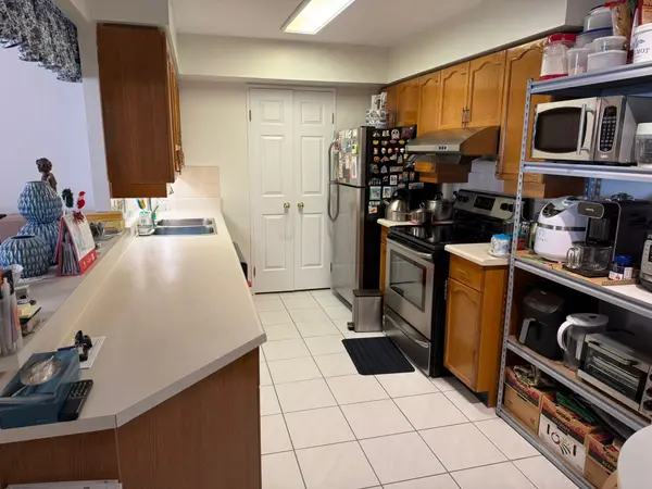 175 Bamburgh CIR #708, Toronto E05, ON M1W 3X8