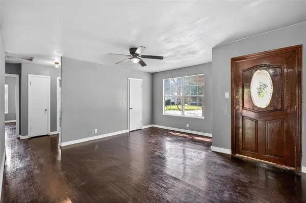 604 Graham Street, Cleburne, TX 76033