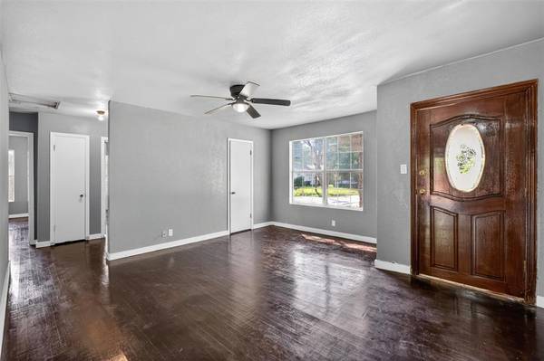 604 Graham Street, Cleburne, TX 76033