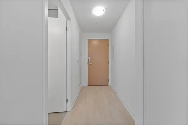 1 Quarrington LN #3701, Toronto C13, ON M3C 0S4