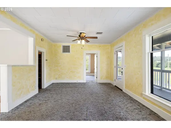1458 STEARNS LN, Oakland, OR 97462