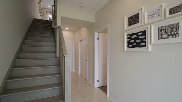 100 Hollywood CT #8, Cambridge, ON M1R 0C5