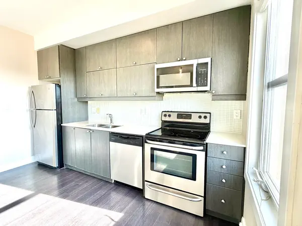28 Prince Regent ST #PH19, Markham, ON L6C 0V5