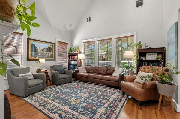 9010 Eustis Avenue, Dallas, TX 75218