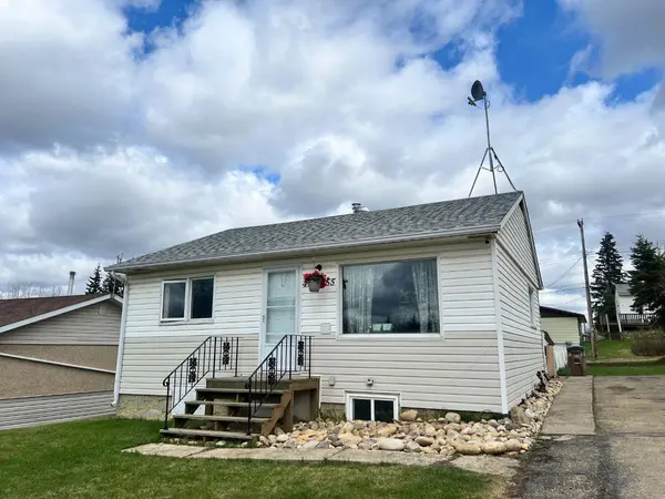 4906 55 ST, Athabasca, AB T9S 1L4