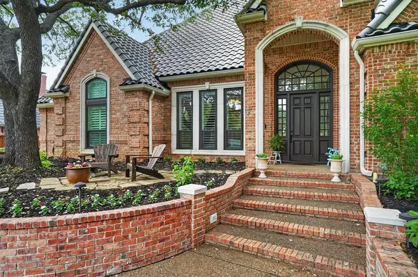 1312 Chatsworth Court E, Colleyville, TX 76034