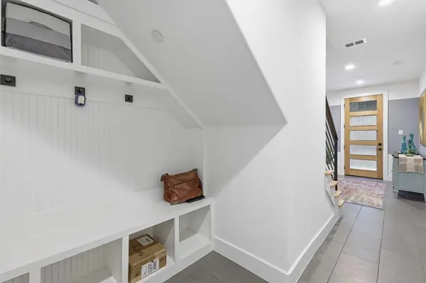 354 Foch Street #B, Fort Worth, TX 76107
