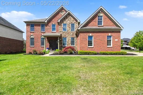 50371 LANGLEY DR, Novi, MI 48374