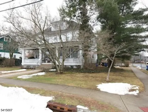 2 Grant Ave, Somerville Boro, NJ 08876