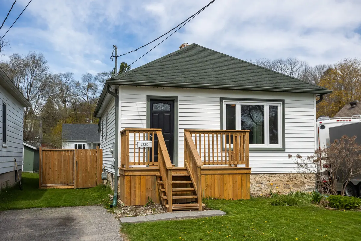 1550 5th AVE W, Owen Sound, ON N4K 5B5