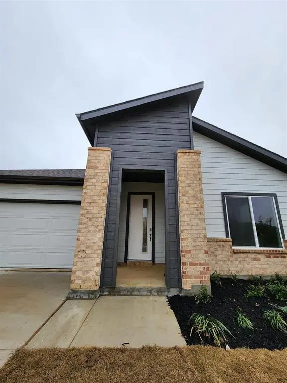 2301 Blackcap Street, Denton, TX 76205