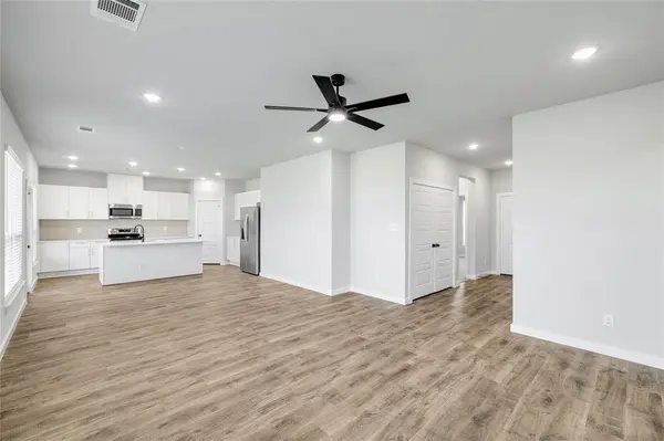 4027 Clovis Court, Midlothian, TX 76065