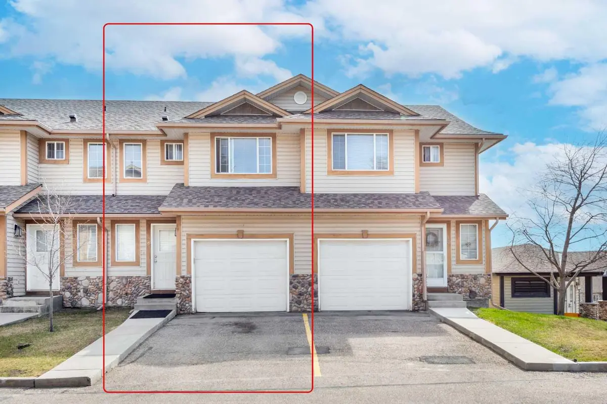 281 Citadel PT NW, Calgary, AB T3G 5L2