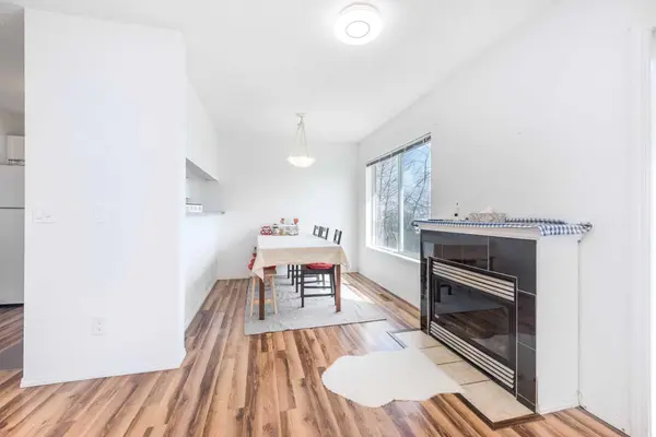 281 Citadel PT NW, Calgary, AB T3G 5L2