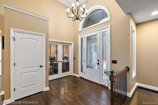 4353 Forest AVE, Waterford Charter Township, MI 48328